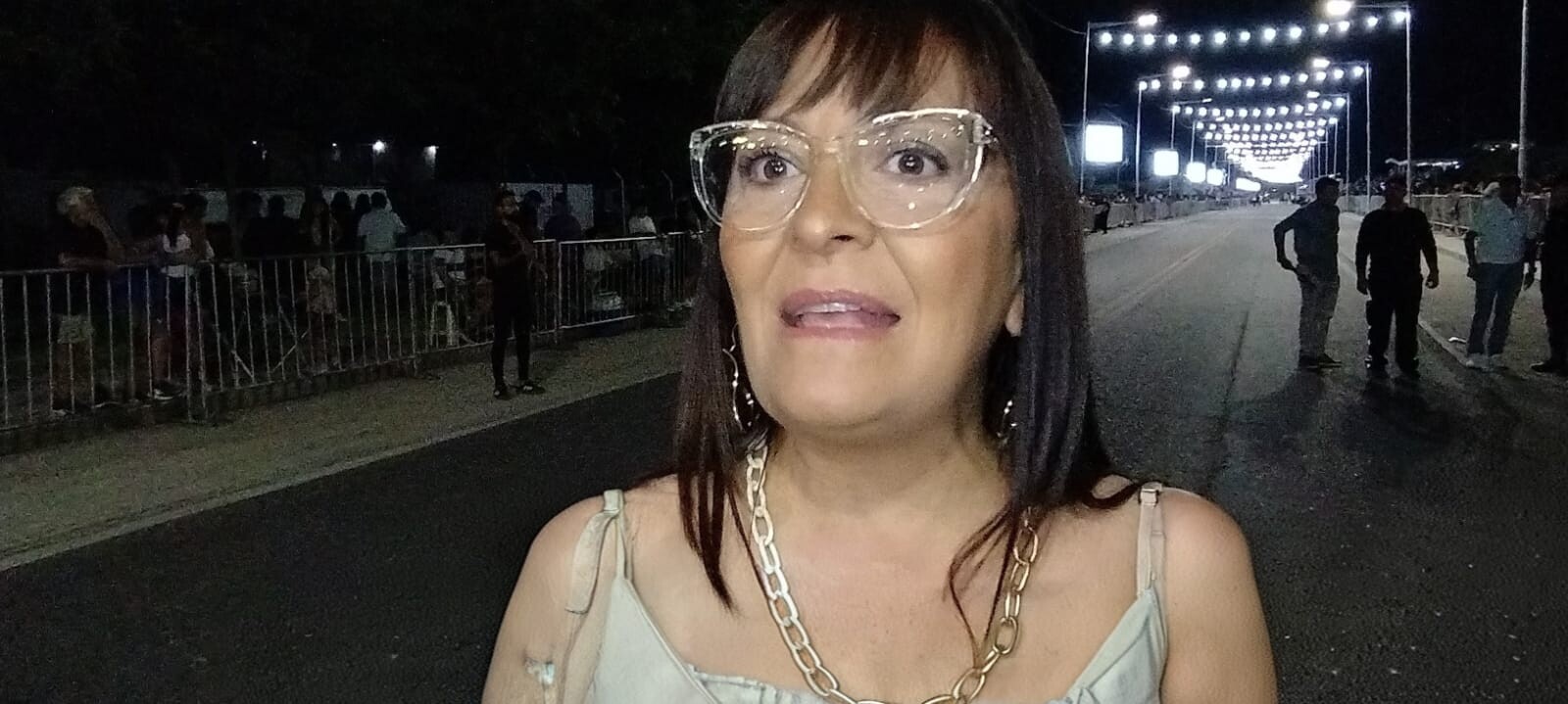 Explosión de color y multitudinaria convocatoria en el arranque del Carnaval de Chimbas 2026