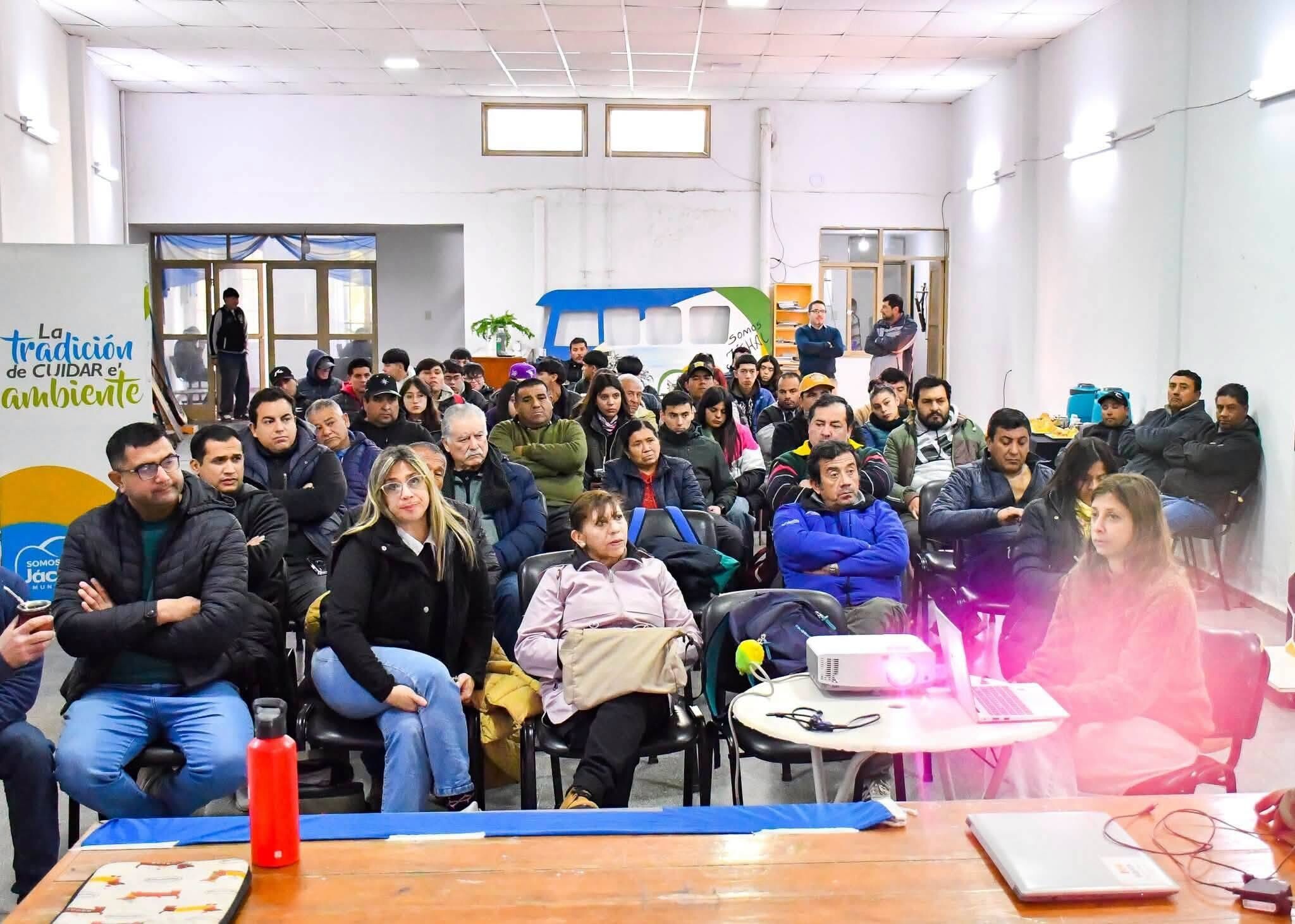 PROFESIONALES-CAMPO-2.jpg PROFESIONALES-CAMPO-2.jpg