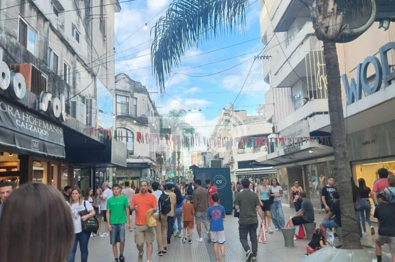 Los empleados de comercio alcanzaron un nuevo acuerdo salarial