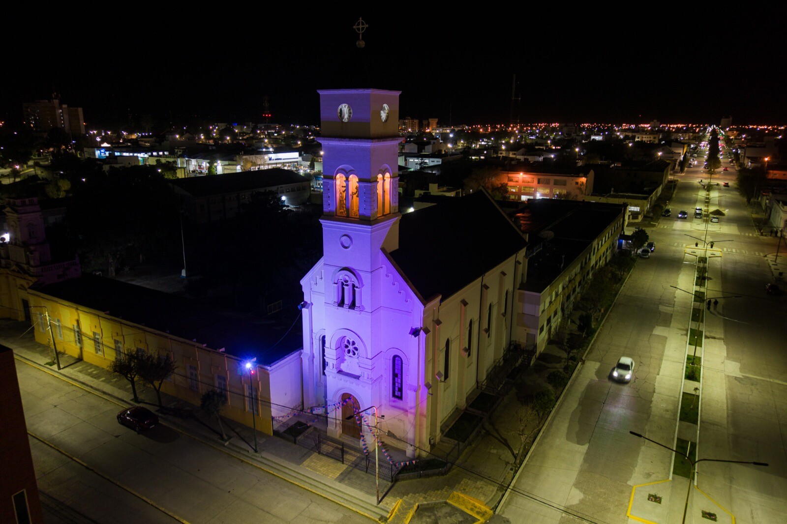 La Cooperativa colabora con la iluminación ornamental de la Parroquia María Auxiliadora