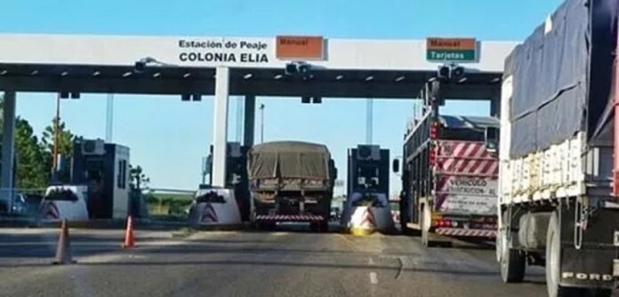 Peaje-Colonia-Elia-OK.jpg Tragedia en la Ruta 14: chofer murió aplastado por su propio camión