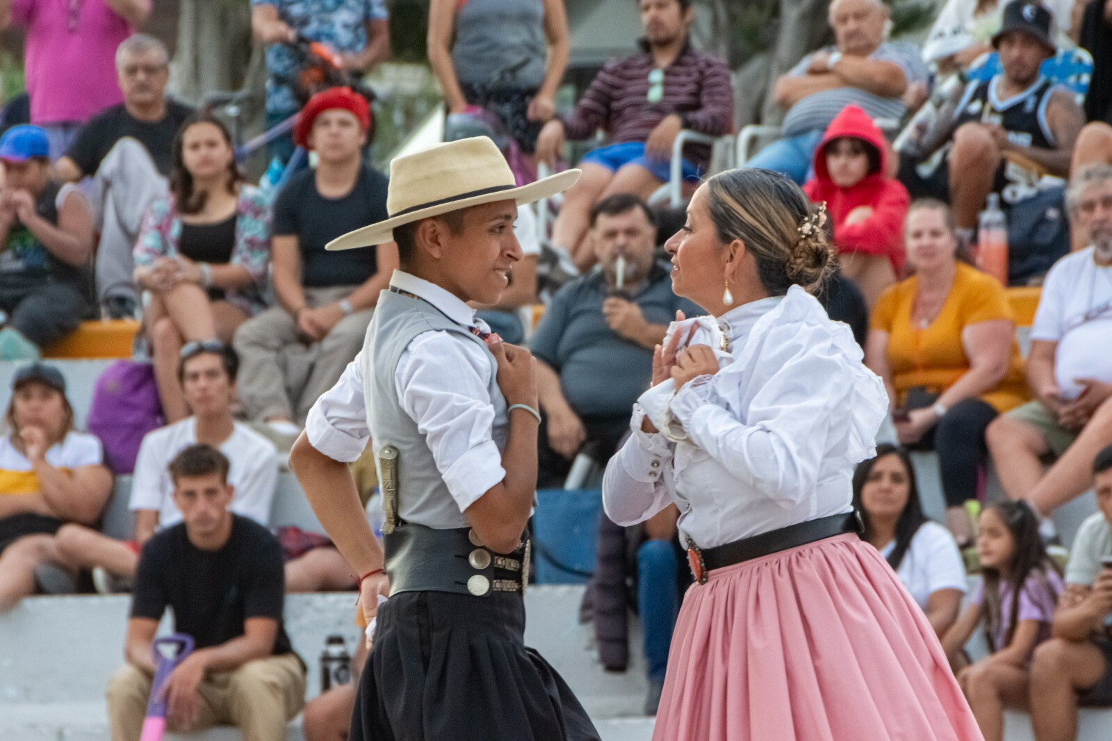 El Anfiteatro de Playa Unión presenta la Gran Peña Folclórica