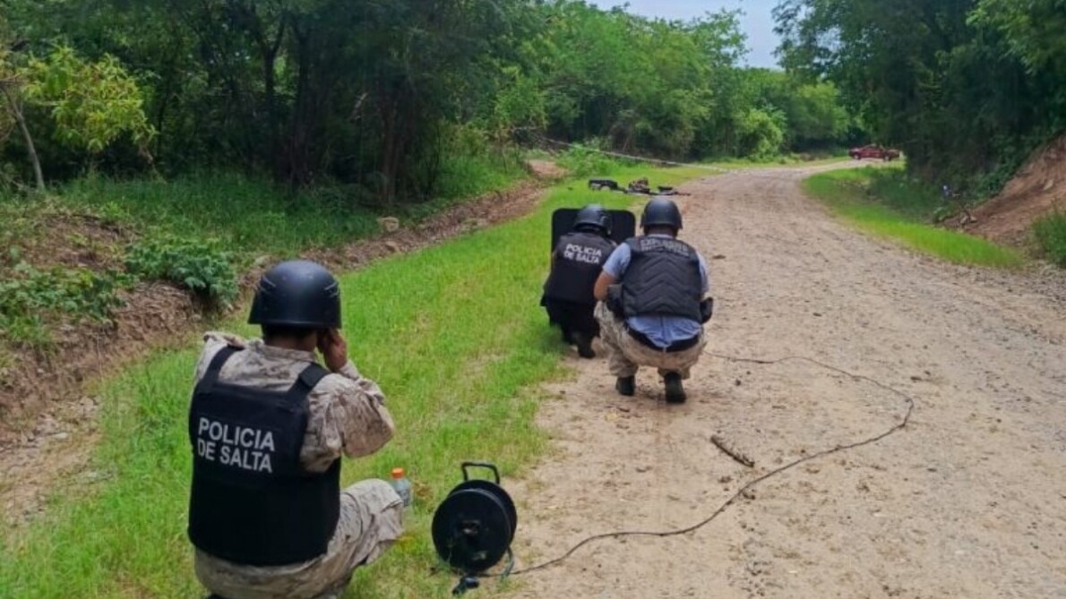 Policias-Explosivos-1190x669.jpeg Encontraron y detonaron boosters sísmicos en General Mosconi