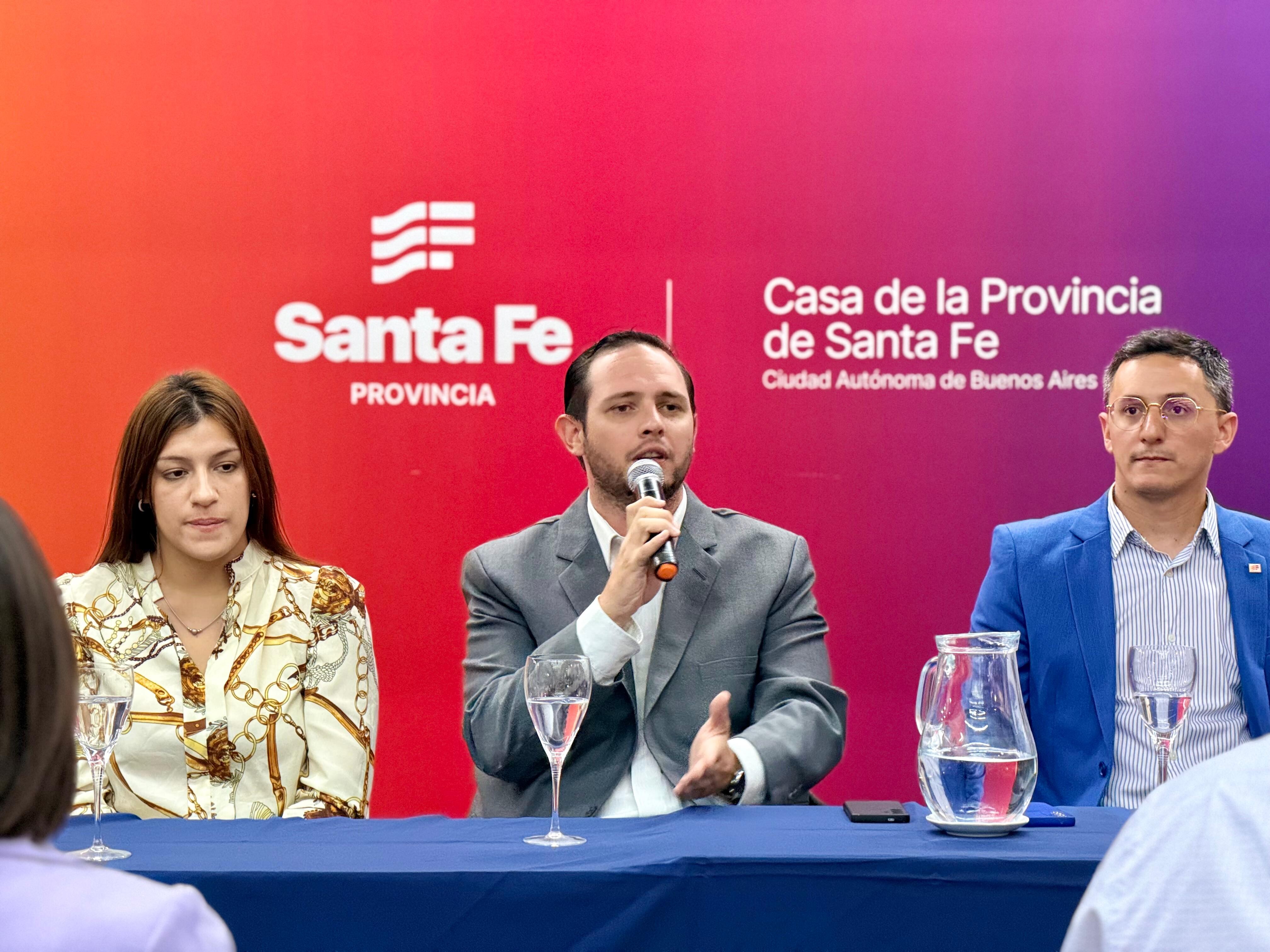 Presentacion 1.jpeg Se Realizó Con Gran Exito La Presentación de la XIII Fiesta Nacional de los Humedales en la Casa de la Provincia de Santa Fe.