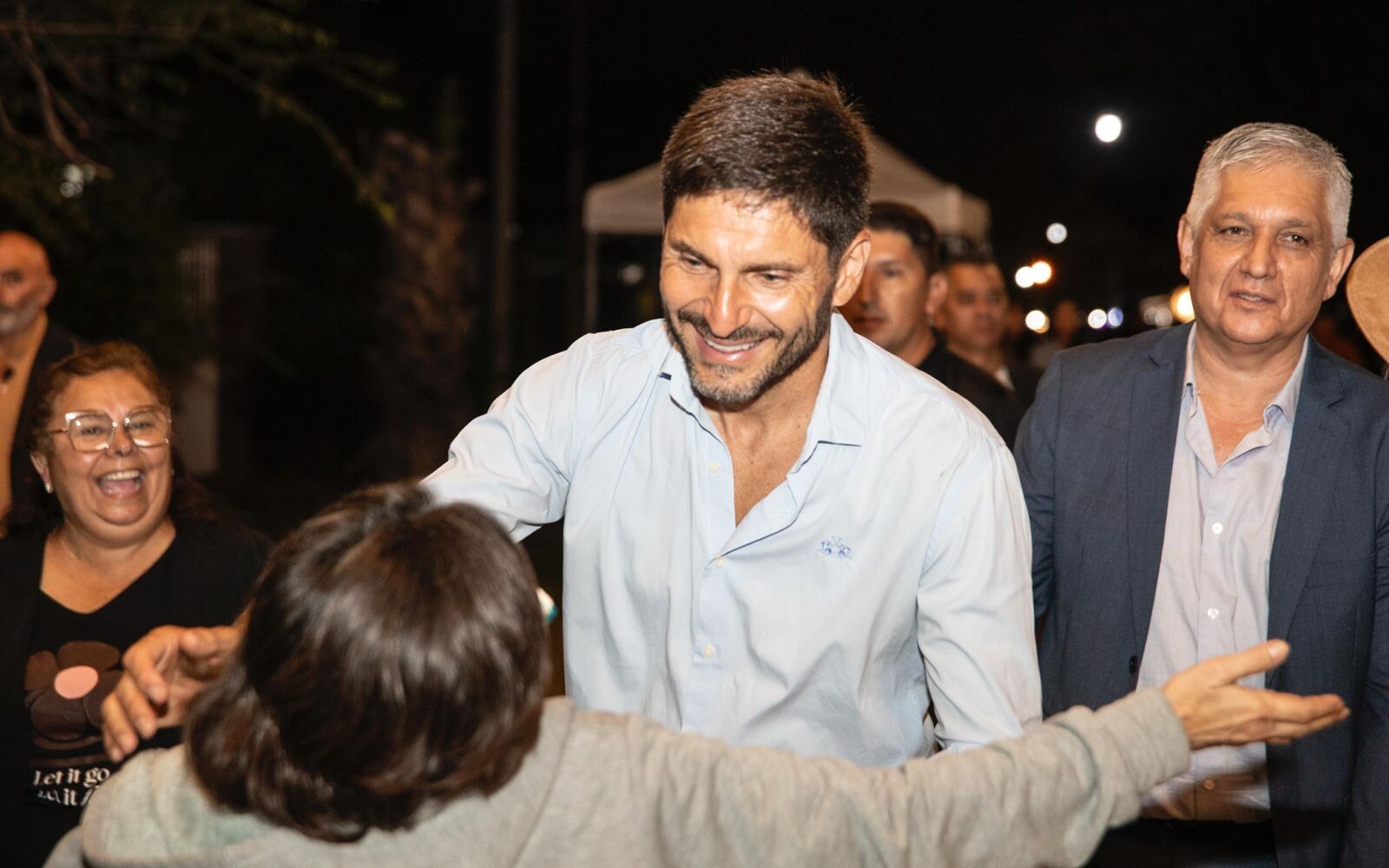 El Gobernador Pullaro con la Gente en Sauce Viejo