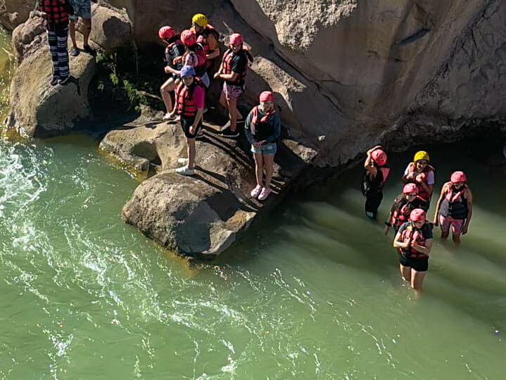 Actividad a puro deporte en salida de rafting en el Departamento IGLESIA