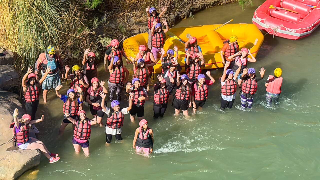 JÁCHAL: Las candidatas a paisanas nacionales disfrutaron de una experiencia de Rafting