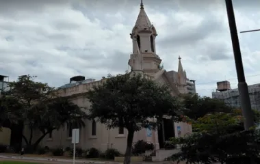 RCP.webp Corrientes: con maniobras de RCP, policías salvaron la vida a una anciana que se desplomó en el interior de una Iglesia