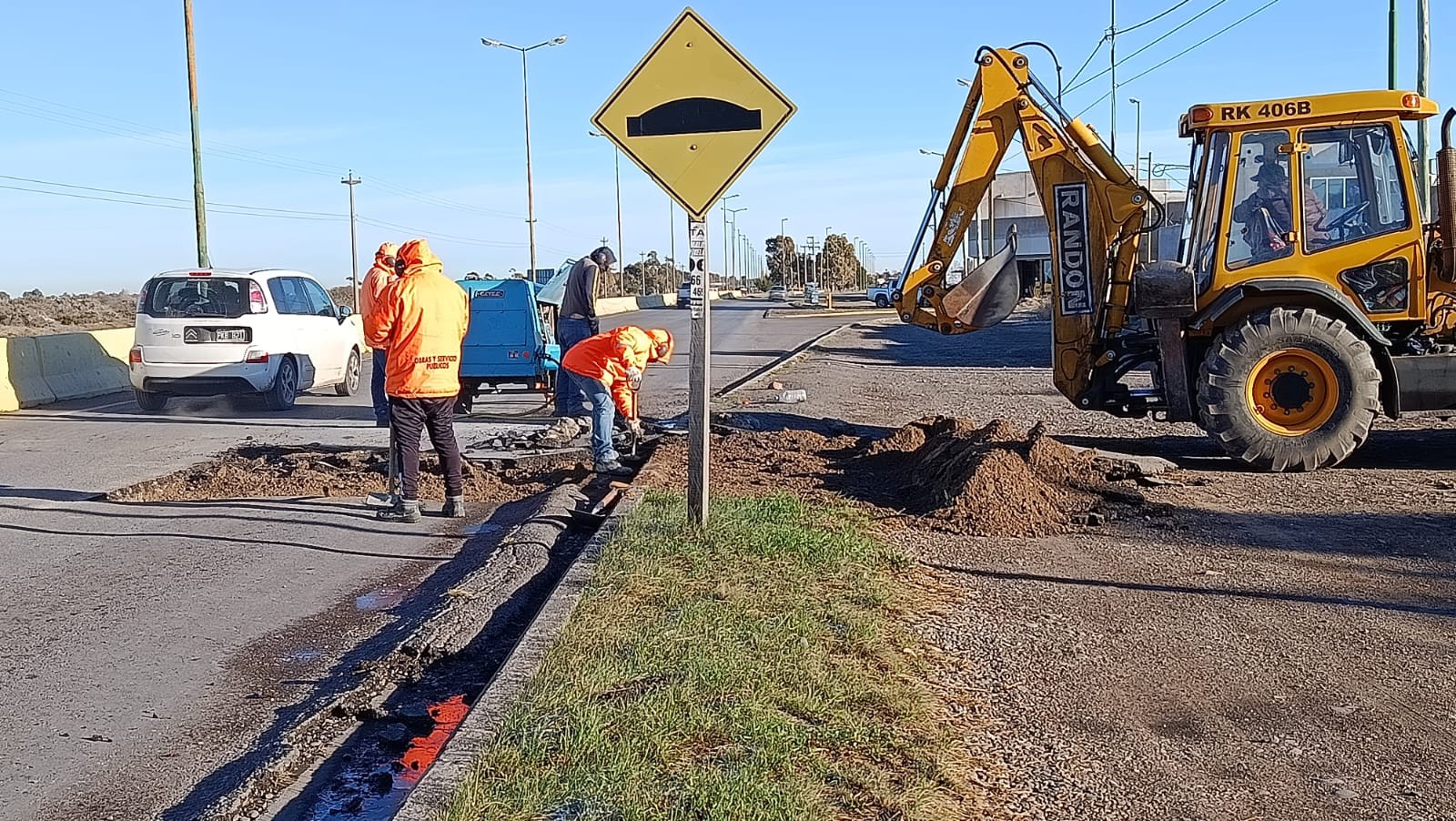 Municipio de Rawson inició la renovación de retardadores en la Doble Trocha