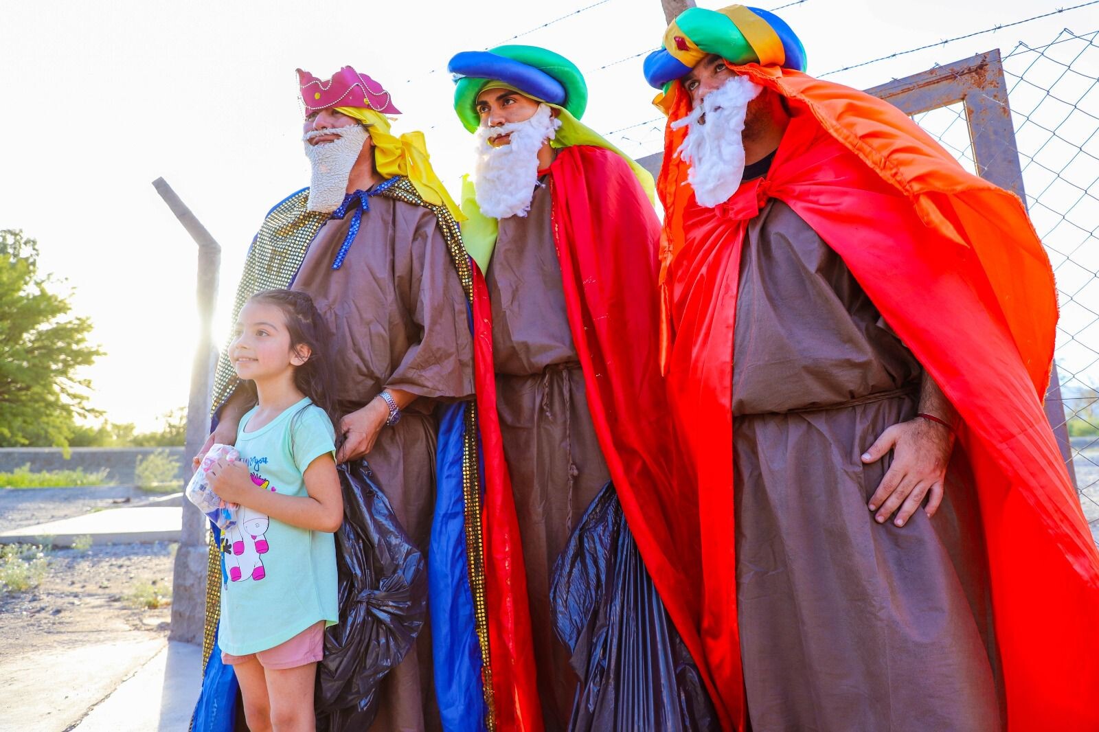 REYES-MAGOS-2028-2.jpeg REYES-MAGOS-2028-2.jpeg