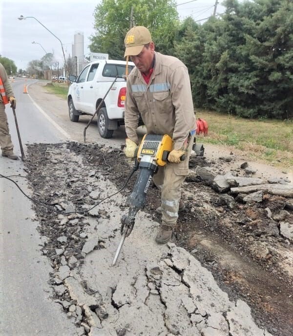 RN 11 - BACHEO TRANSITABILIDAD EN SAUCE VIEJO - 25-9-24 (1).jpeg