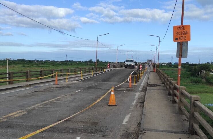 RN-11-PASO-TRANSPORTE-PUBLICO-POR-EL-BAILEY-DEL-PUENTE-CARRETERO-9-4-741x486