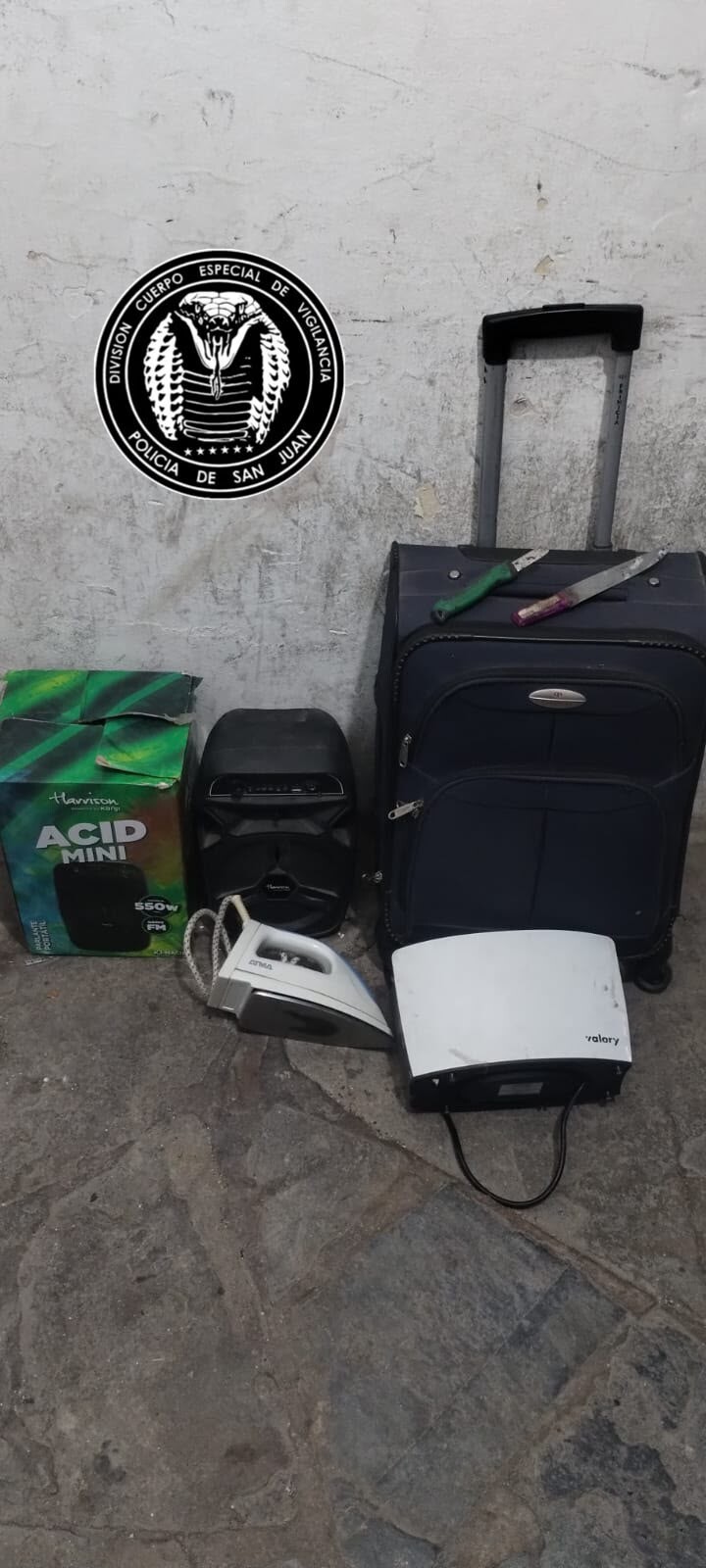 ROBO-CAPITAL.jpeg Capital: detuvieron a una pareja con armas caseras mientras robaban en un casa