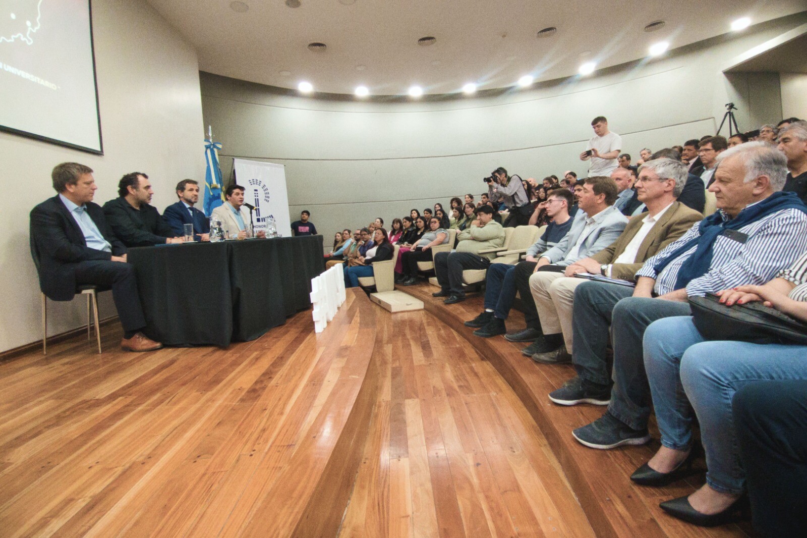 Rawson - Biss participó entrega de diplomas de la Primera Cohorte de la Diplomatura en Educación Financiera (3).jpeg