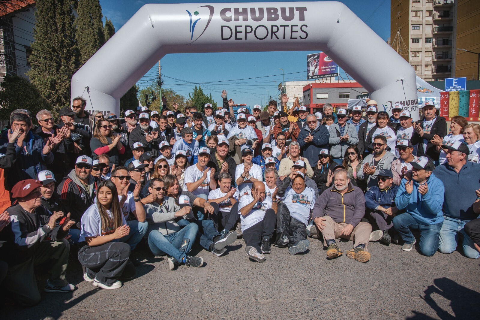 Rawson vivió la largada de la “Vuelta Doble Camarones Caravana del Recuerdo” (1).jpeg Rawson vivió la largada de la “Vuelta Doble Camarones Caravana del Recuerdo” (1).jpeg