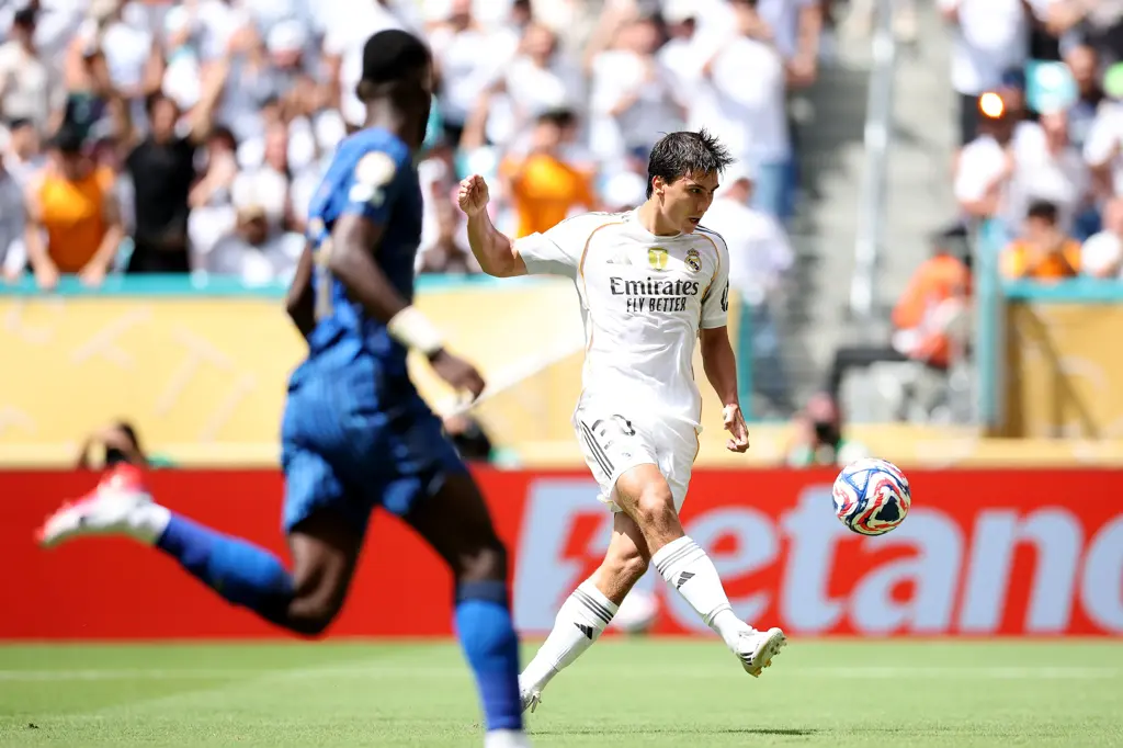 El Real Madrid se estrella contra Bono y firma un empate 1-1 en su debut contra el Al Hilal