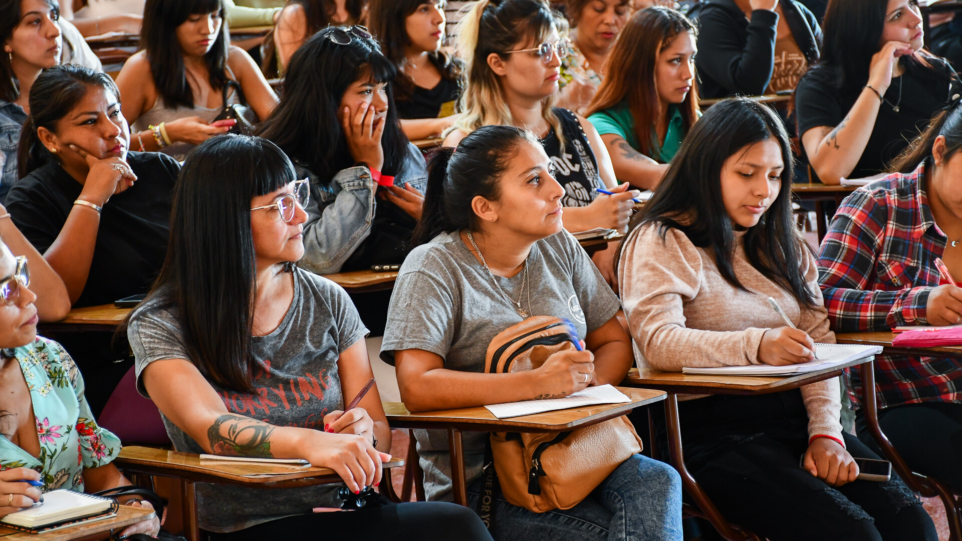 Record estudiantes UDC.jpg La Universidad del Chubut alcanza récord de inscriptos para el ciclo lectivo 2026