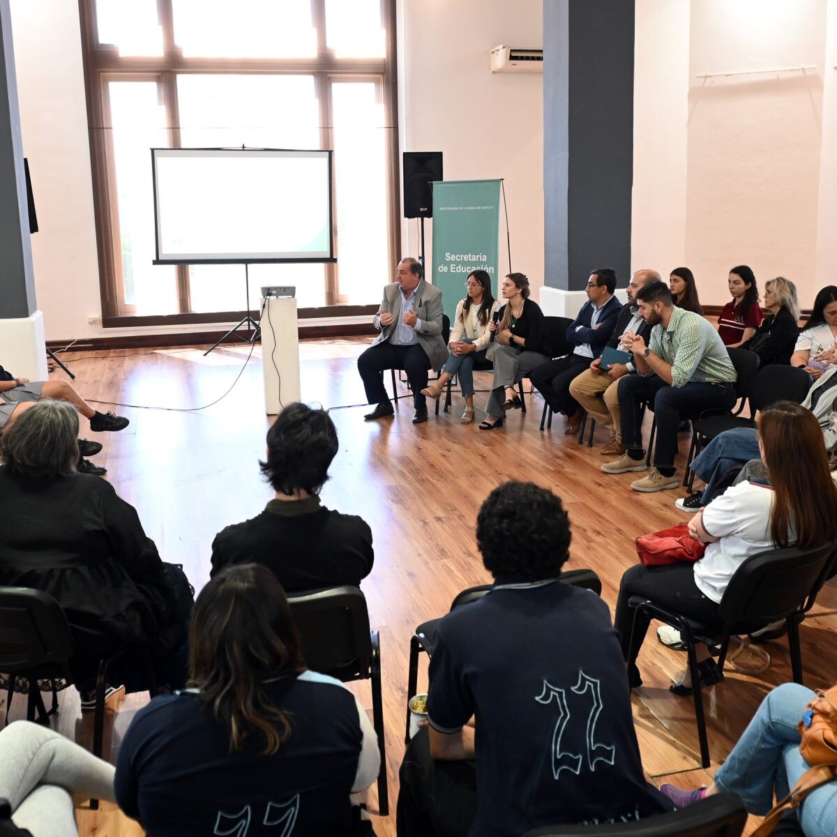 Autoridades, Padres, Alumnos y Representantes de Ciolegios se reunieron por los fetejos de Fin de Clases