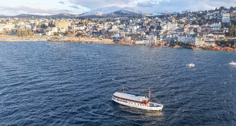 “Volvés diferente” nueva campaña de Bariloche en FIT 2026 