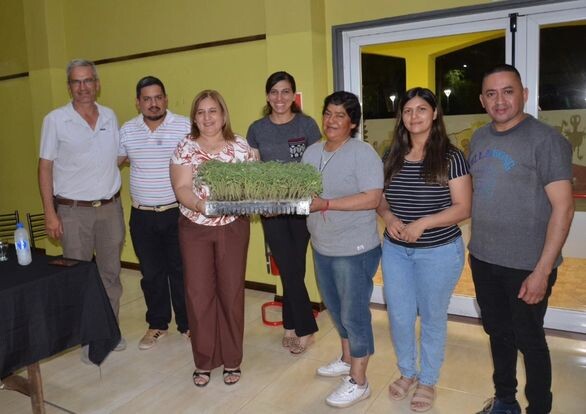 La Municipalidad de San Martín adquirió semillas de diferentes hortalizas y frutas de estación para colaborar con los integrantes del Programa San Martín Agroecológico.