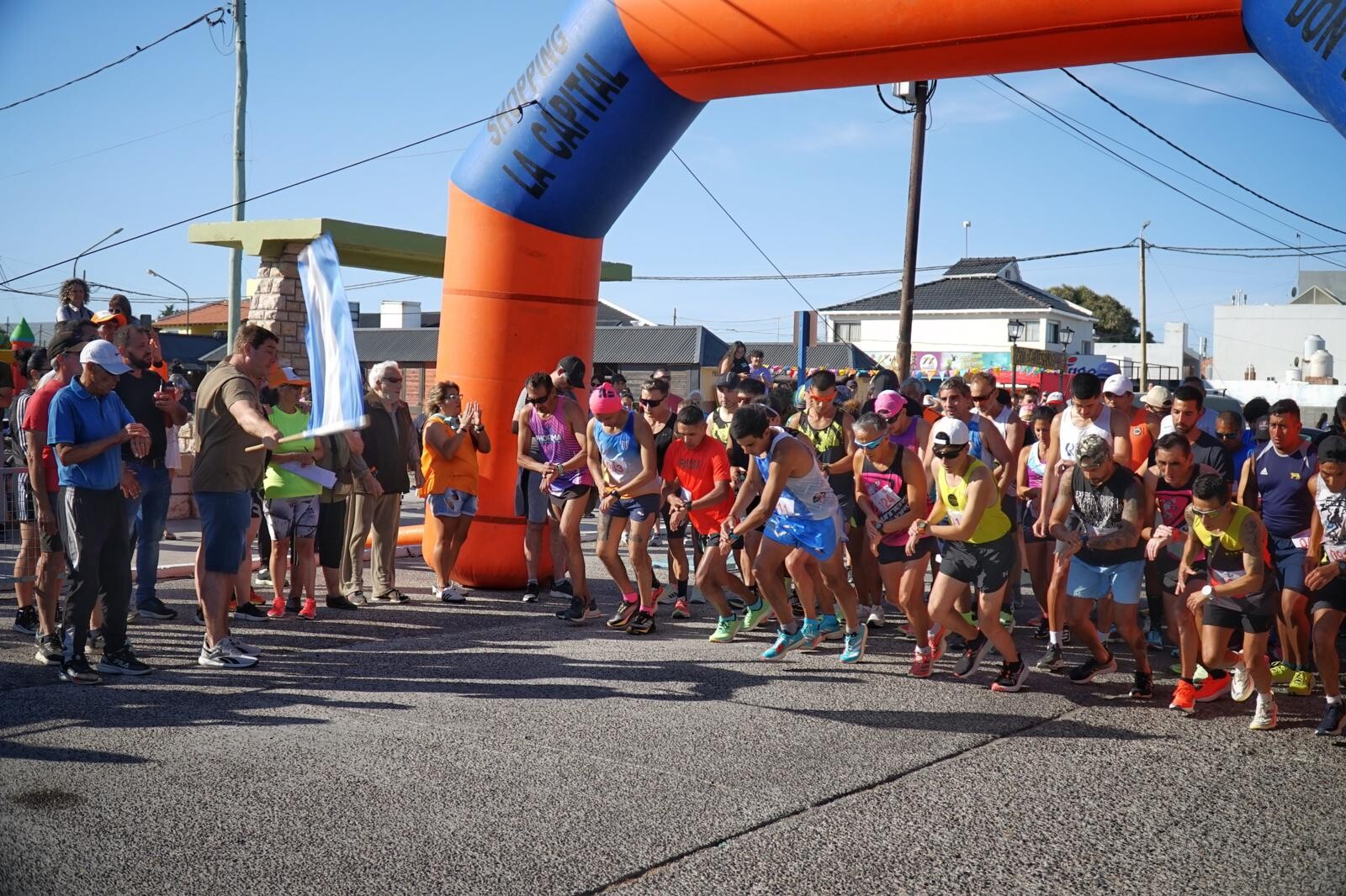 Se realizó con éxito la 26° edición de la Corrida de la Bahía en Playa Unión (1).jpeg