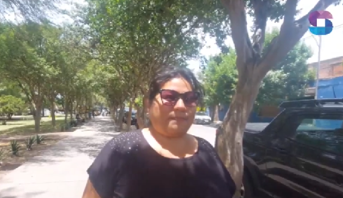 Seño Andrea.png Seño Andrea.png