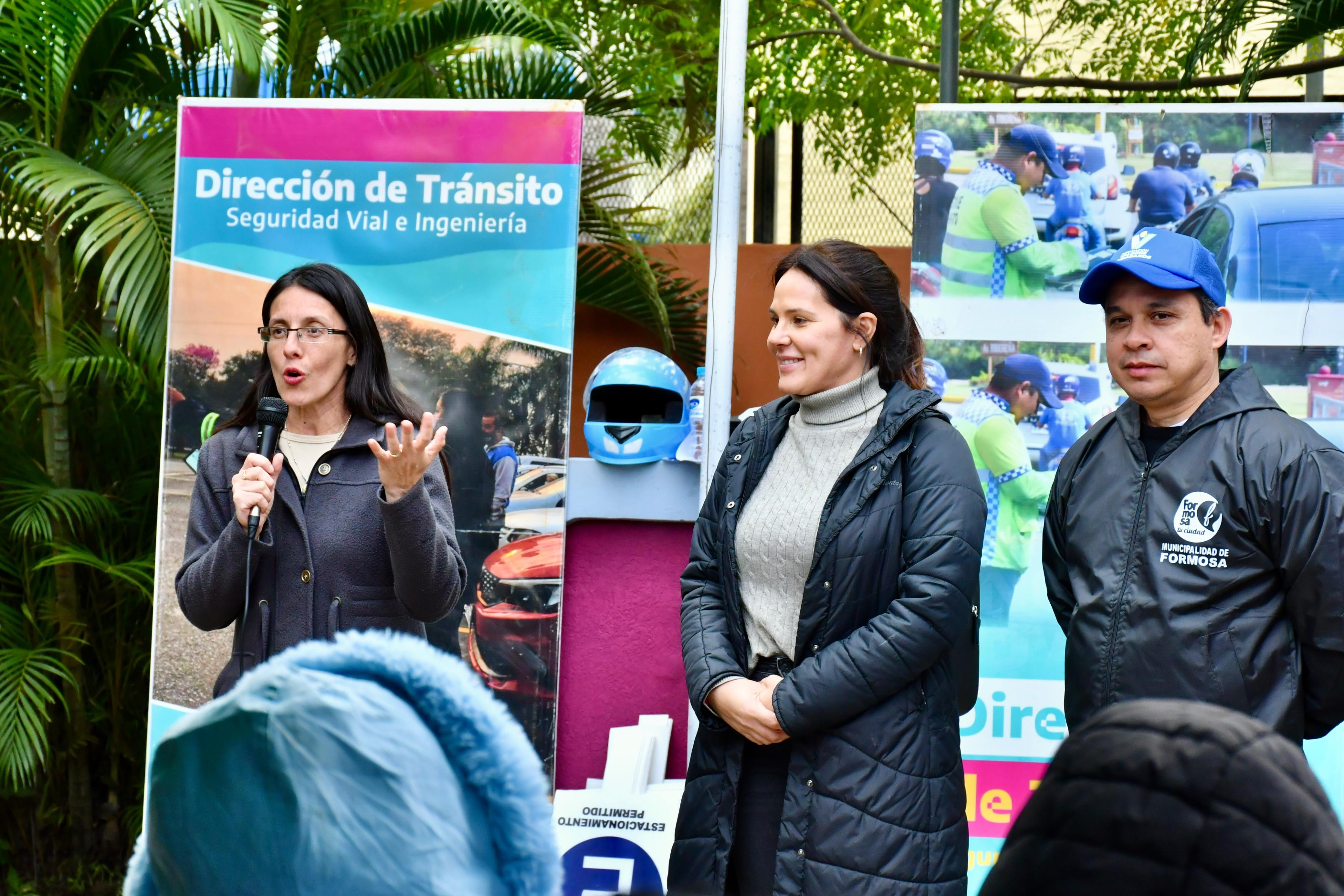 Servicios3.jpg Los barrios Santa Rosa y Namqom fueron beneficiados con múltiples servicios este miércoles