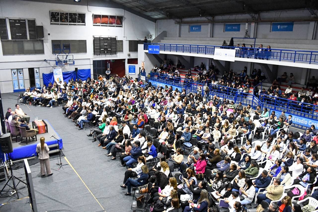 Siguen-los-encuentros-para-docentes-de-todos-los-niveles-educativos-en-el-ciclo-de-formacion-en-educacion-digital