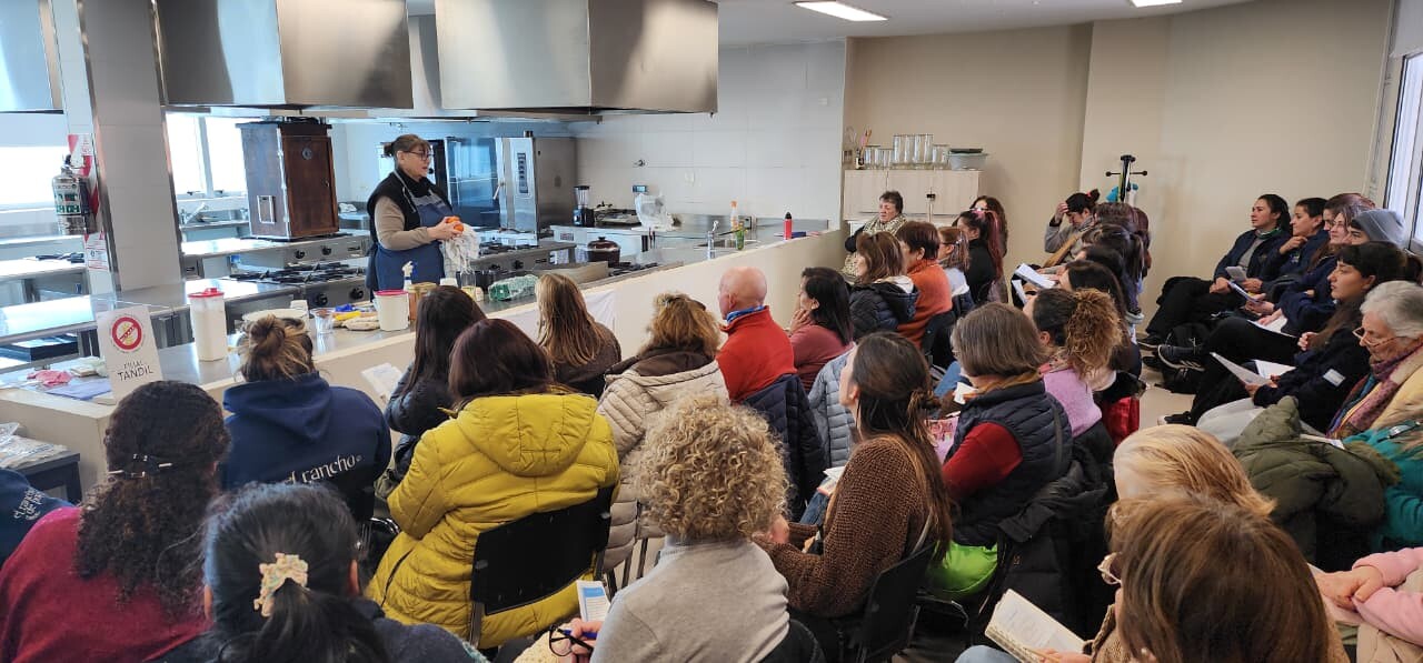 Permanece abierta la inscripción para una nueva jornada del taller de cocina sin gluten