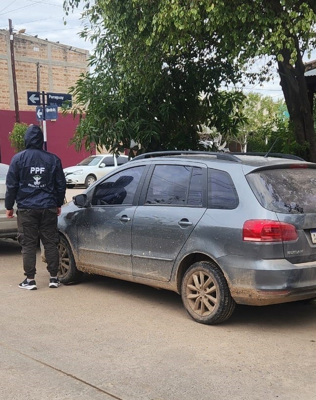 Barrio Obrero: Secuestraron un automóvil y aprehendieron a un mecánico