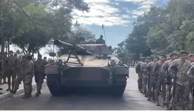 TANQUE.webp 9 De Julio : Los tanques, uno de los atractivos en el desfile en Corrientes