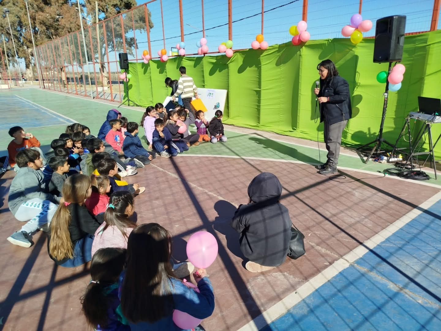 SAN MARTÍN: Títeres, ambiente y sonrisas en una jornada inolvidable en Bella Vista