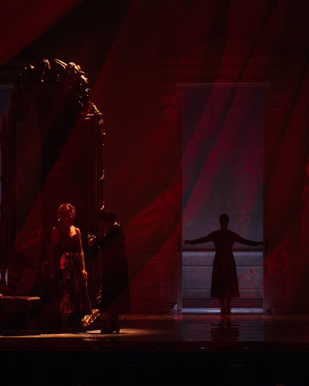 TRAVIATA-2.jpeg TRAVIATA-2.jpeg