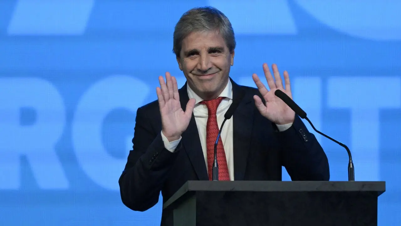 Template-Nota-web-2025-08-01T114208.449-1.png LUIS CAPUTO ANUNCIÓ QUE ARGENTINA VUELVE AL MERCADO INTERNACIONAL DE DEUDA: LOS DETALLES