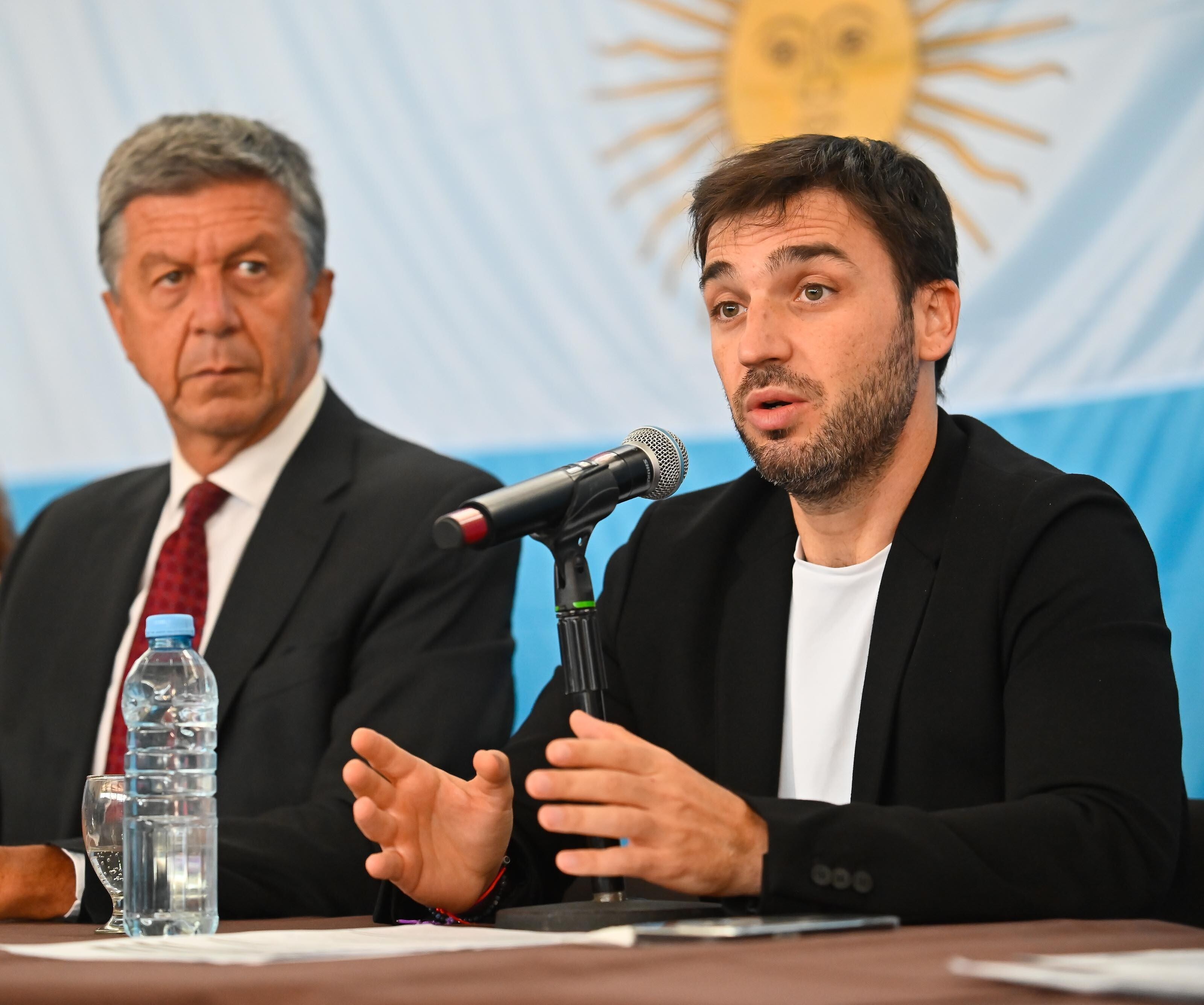 Torres - Menna.jpg Código Electoral: Torres celebró el dictamen de la Comisión de Asuntos Constitucionales de la Legislatura al proyecto elaborado por el Ejecutivo