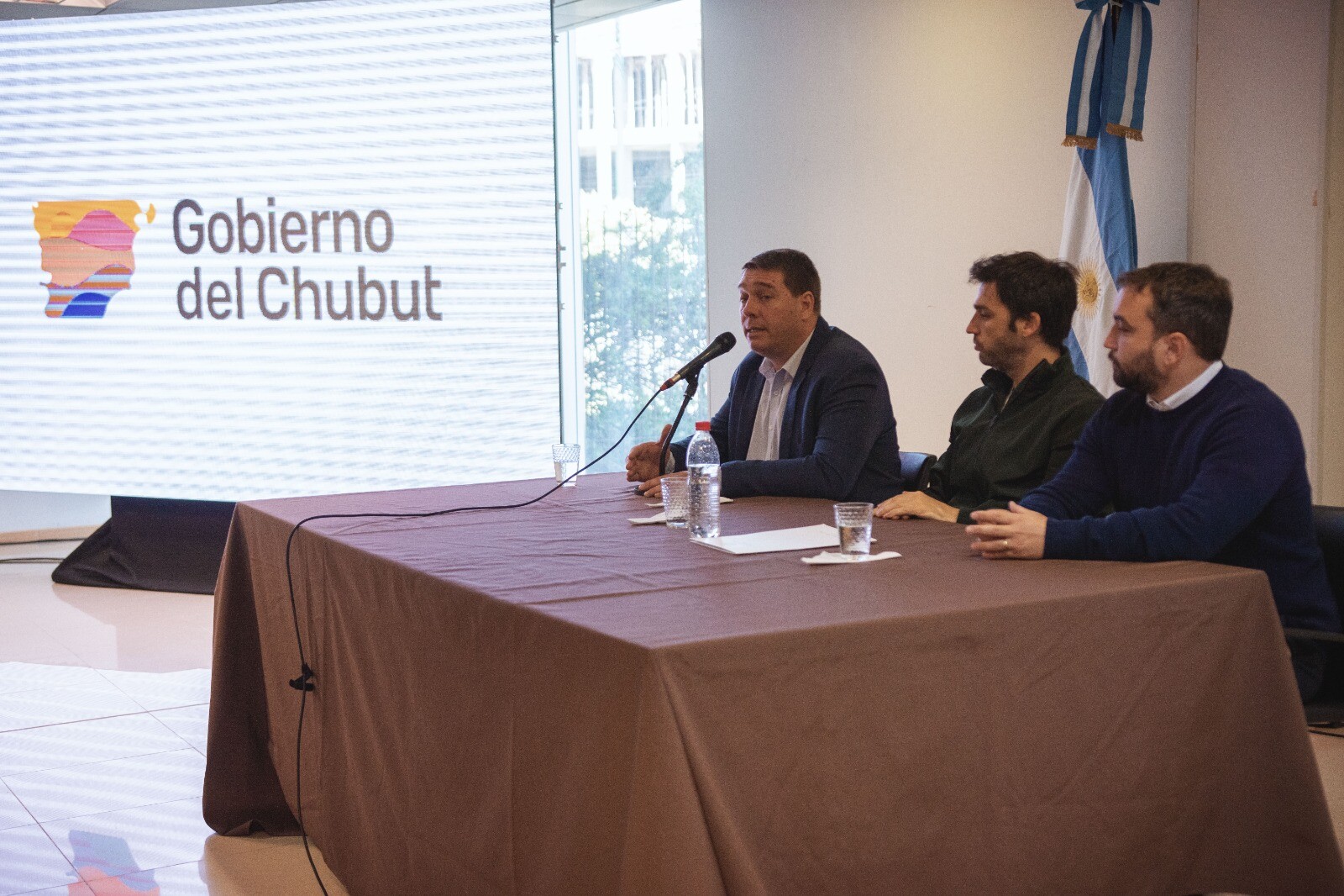 Torres y Biss encabezaron la presentación del Proyecto de Muelle Multipropósito