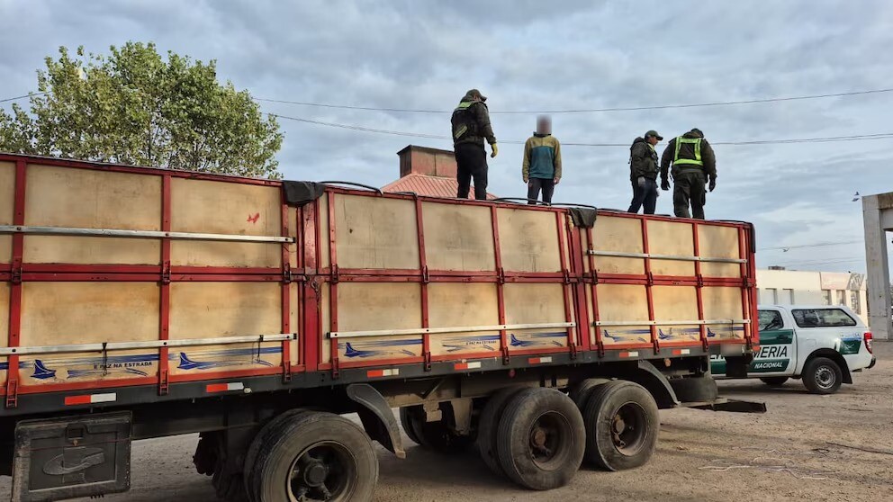 Córdoba: hallaron 1.100 litros de éxtasis ocultos en tanques de combustible