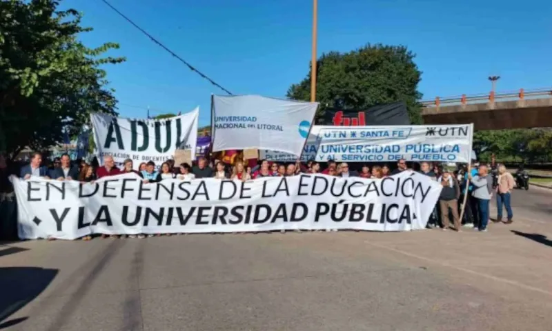 La UNL dará clases públicas en la peatonal San Martín