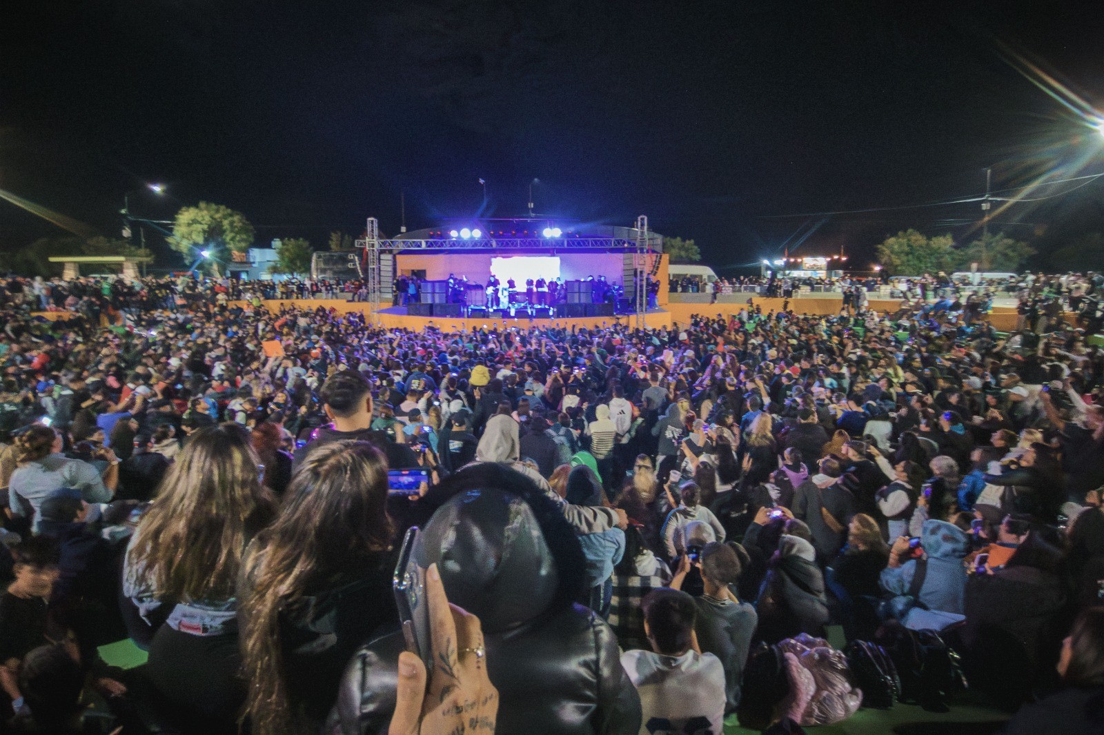 Una multitud disfrutó del Mega Festival Volumen IV en Playa Unión (1).jpeg Una multitud disfrutó del Mega Festival Volumen IV en Playa Unión