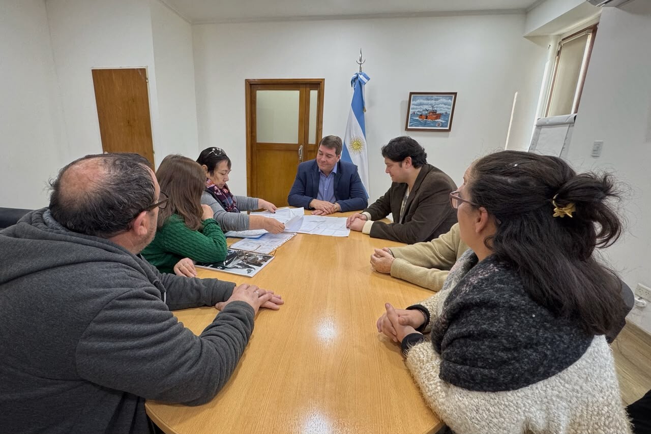 Rawson: Municipio y vecinos de Aldea Casa Blanca avanzan en gestiones por la red de gas