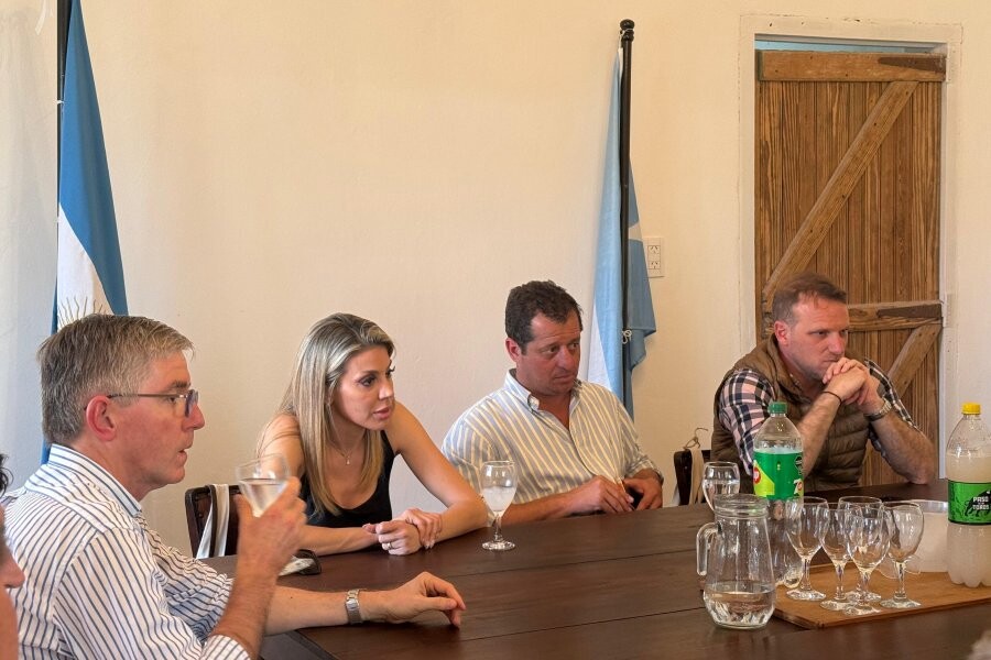 INFO RURAL –  LA CANDIDATA A DIPUTADA NACIONAL DE MILEI VISITÓ LA 116 EXPO RURAL DE MERCEDES CTES.