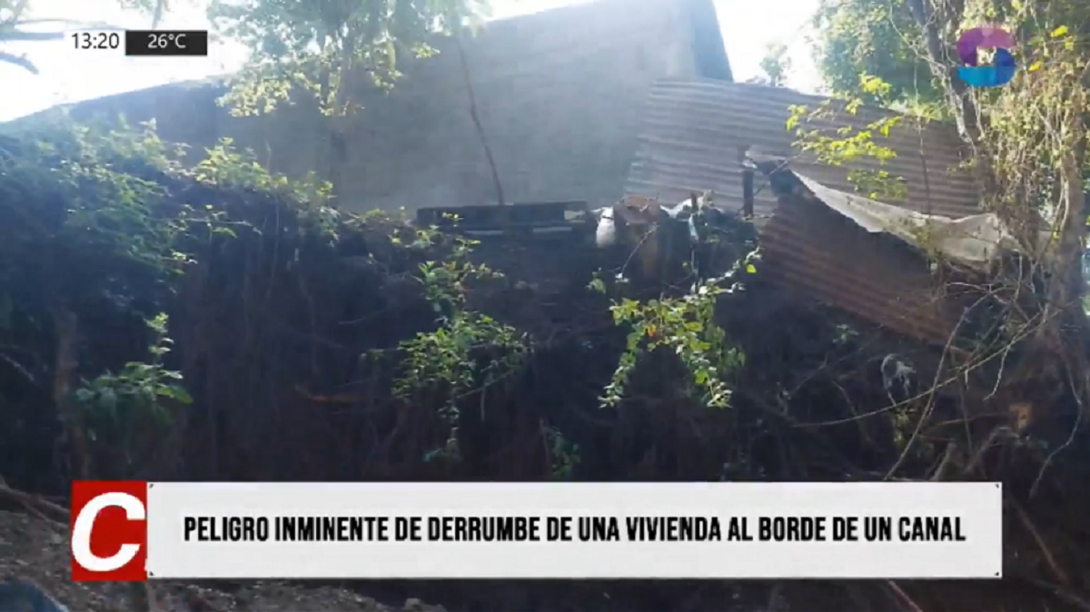 VIVIENDA.png Metán: el canal avanza y una vivienda puede derrumbarse en cualquier momento