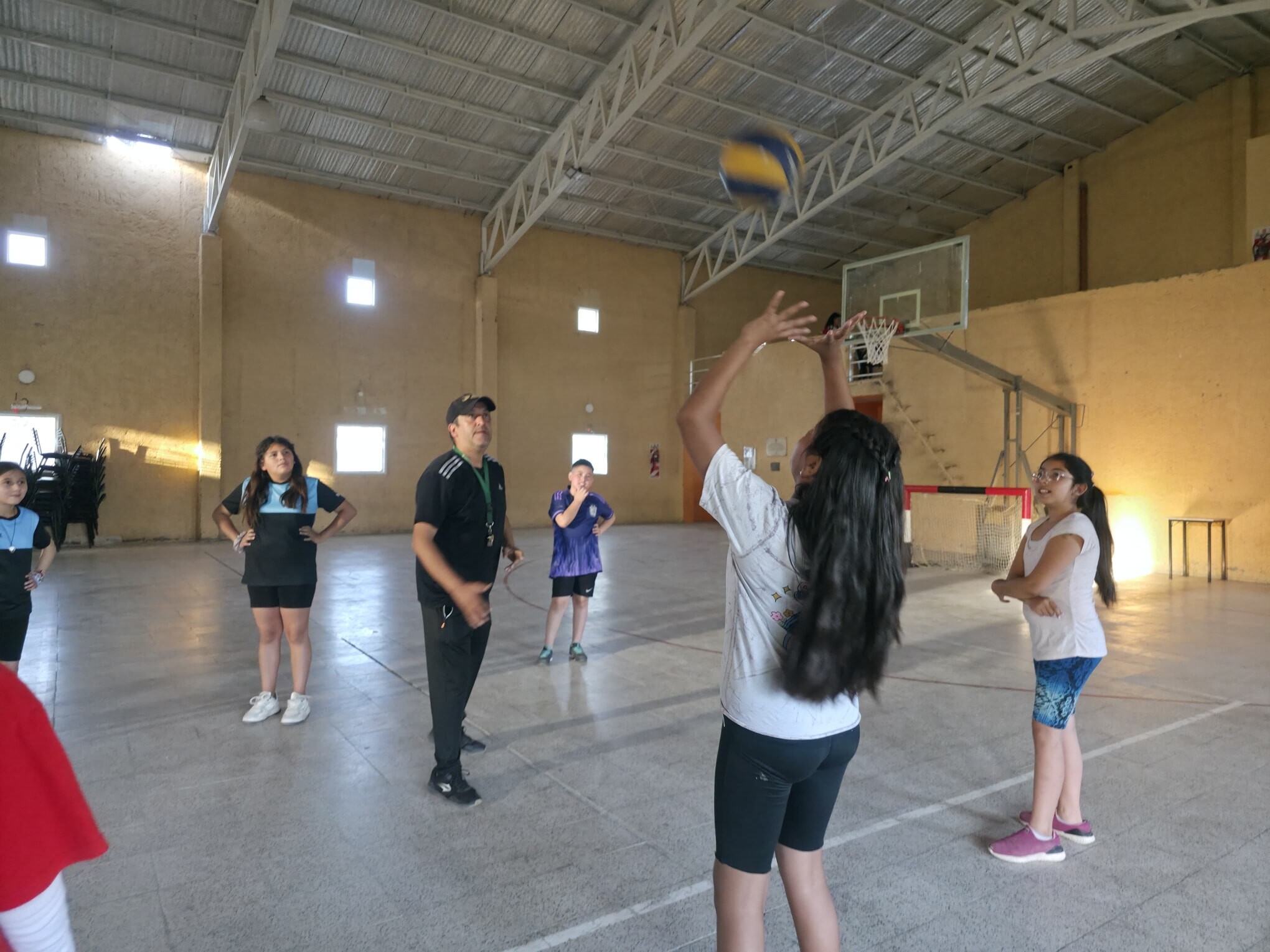 DEPARTAMENTAL: Inicio de Vóley en Villa Iglesia