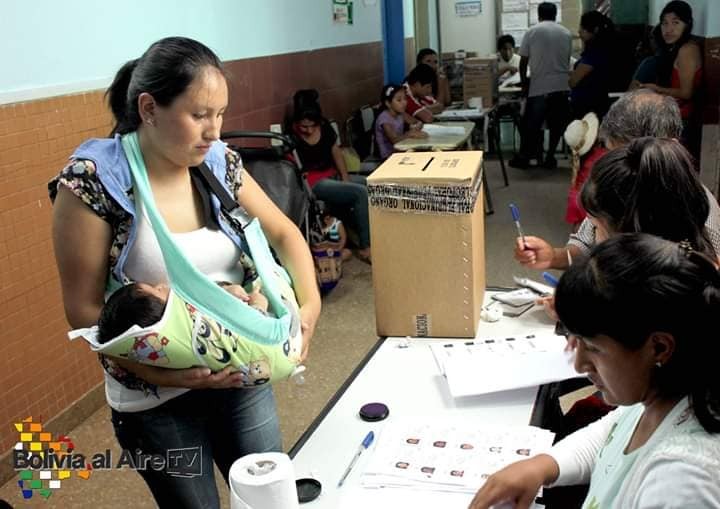 VOTO BOLIVIANO EN ARGENTINA TELEVISION BOLIVIANA.jpg