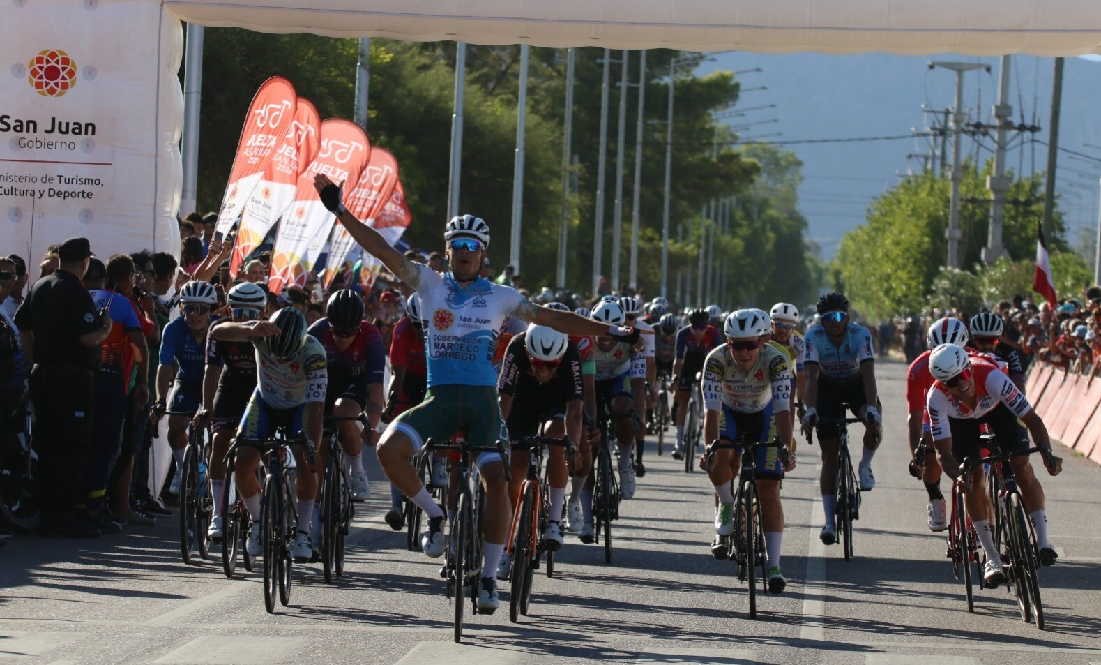 VUELTA-SAN-JUAN-2026-GANADORES-QUINTA-ETAPA-2.jpeg VUELTA-SAN-JUAN-2026-GANADORES-QUINTA-ETAPA-2.jpeg