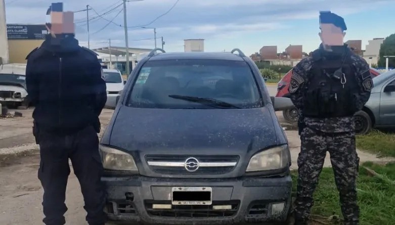 Santa Clara: Persecución permitió recuperar un auto robado en Mar del Plata Santa Clara: Persecución permitió recuperar un auto robado en Mar del Plata