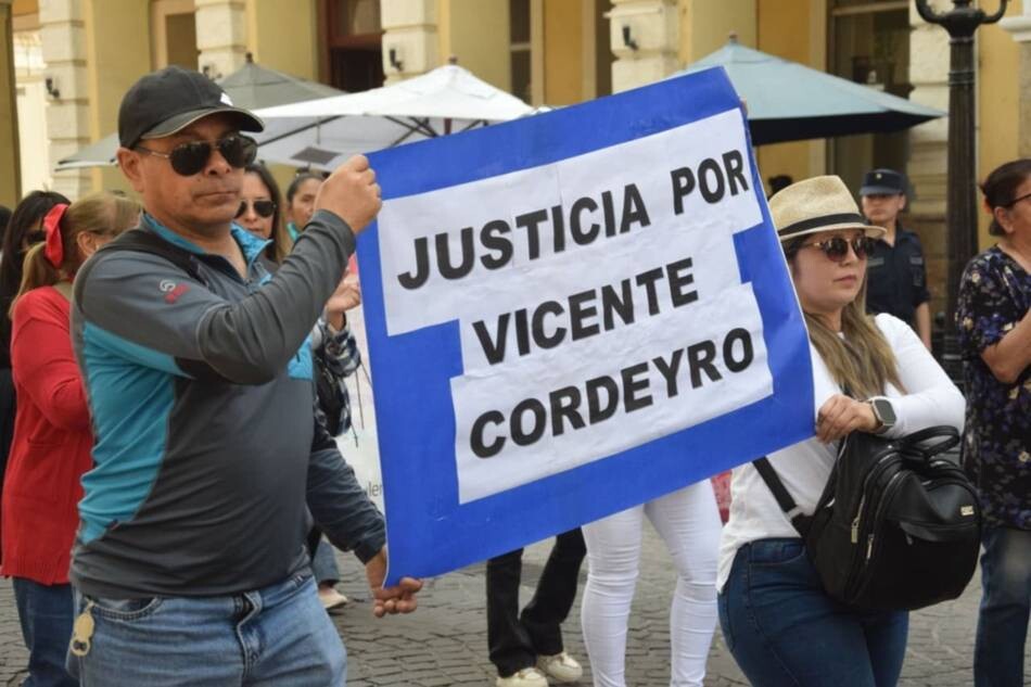 Vicente 3.jpg
