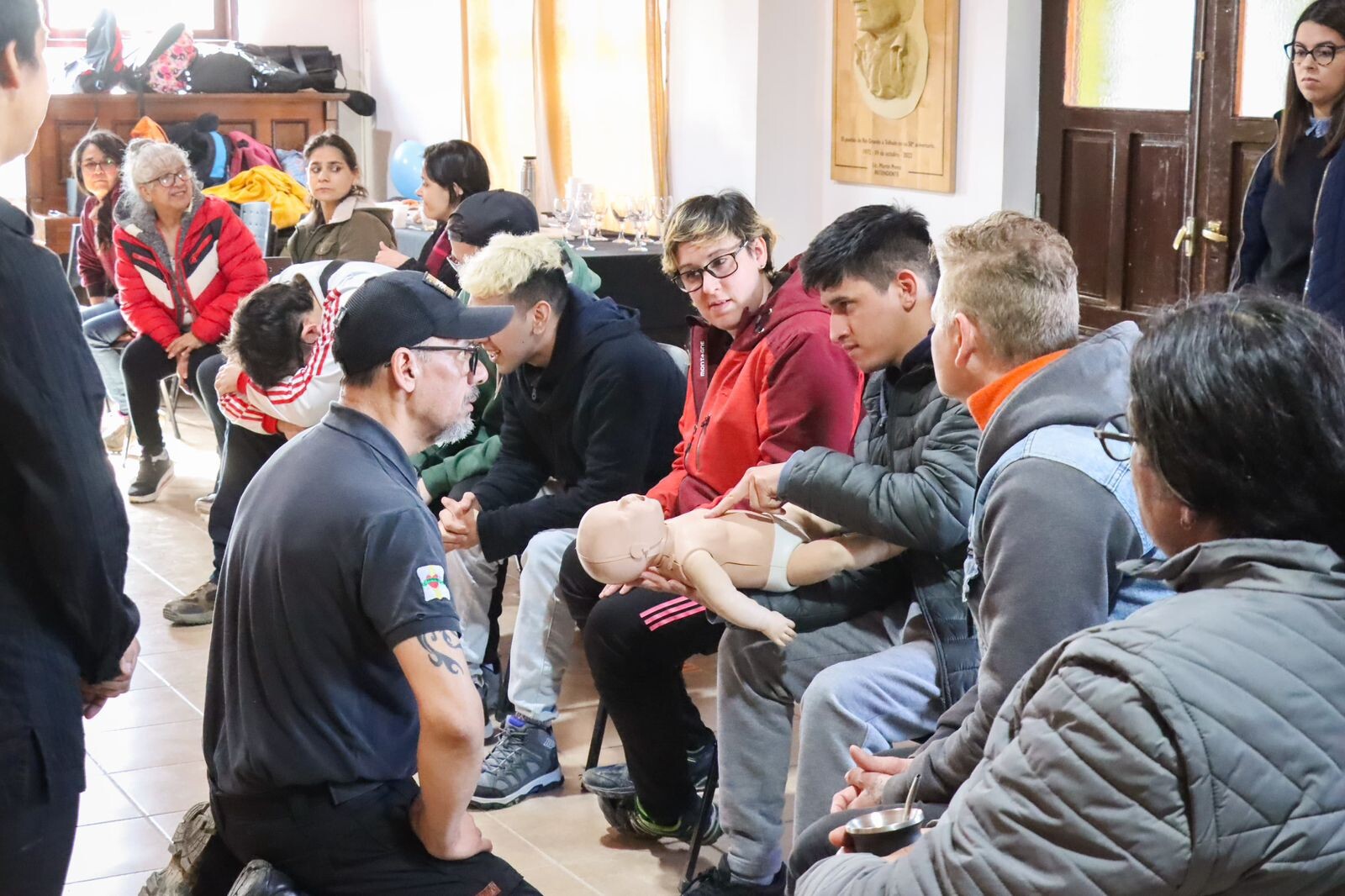 Se brindó un encuentro provincial sobre primeros auxilios y RCP para personas sordas e hipoacúsicas en Tolhuin