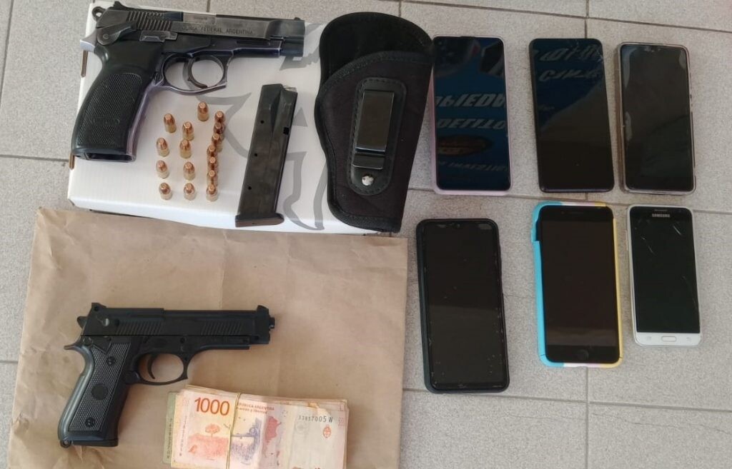 WhatsApp-Image-2024-09-25-at-8.29.12-PM-1024x657.jpeg Investigadores demoraron a seis personas por delitos contra la propiedad y secuestraron importantes elementos