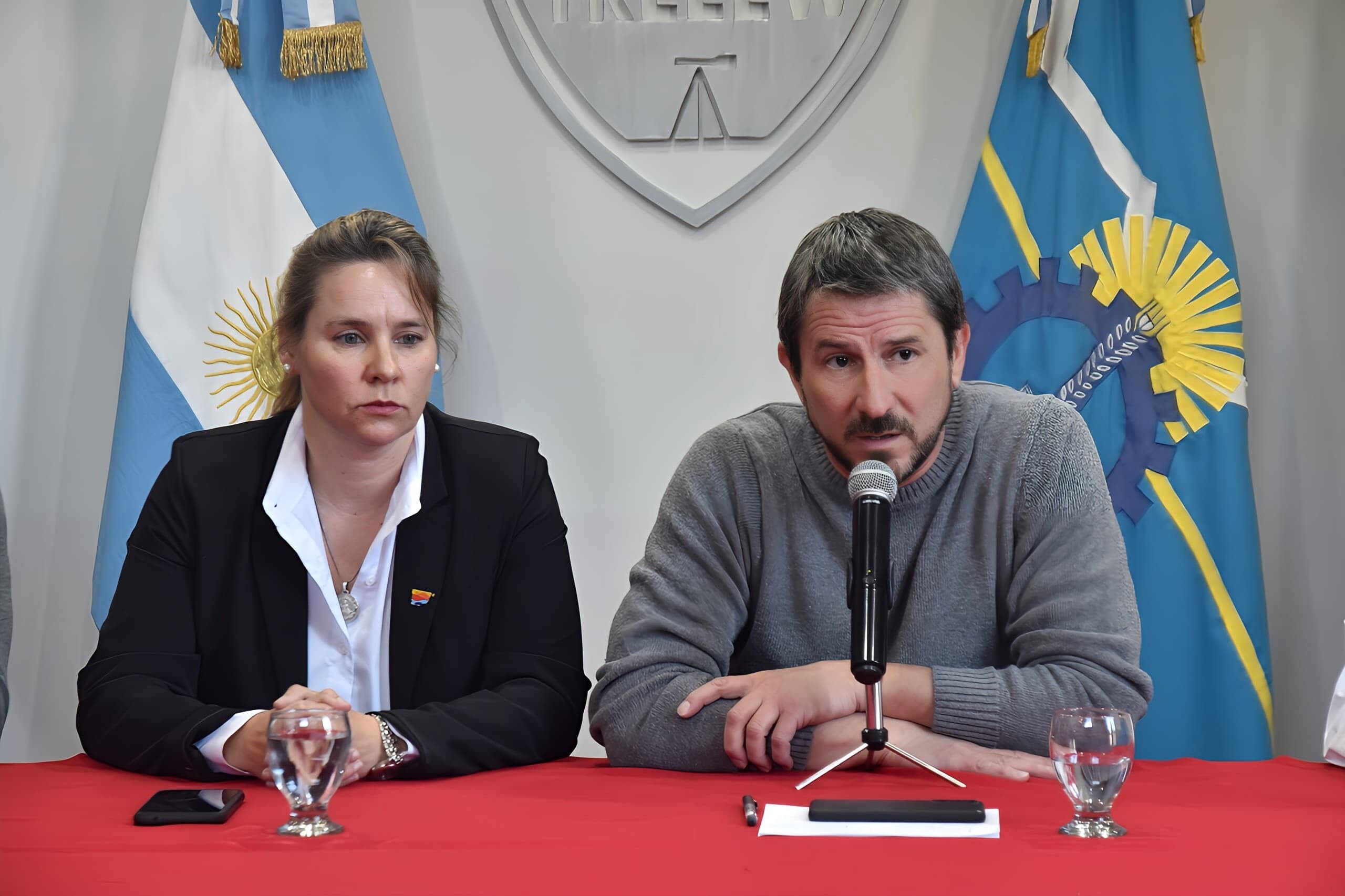 Merino firmó convenio de cooperación con Provincia para la constitución del «Banco de Alimentos Municipal»